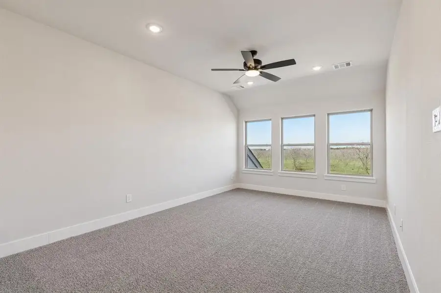 Spacious, unfurnished interior of a new home in Ellis Ranch Estates, Waxahachie (Image 32). Spacious, unfurnished interior of a new home in Ellis Ranch Estates, Waxahachie (Image 32).