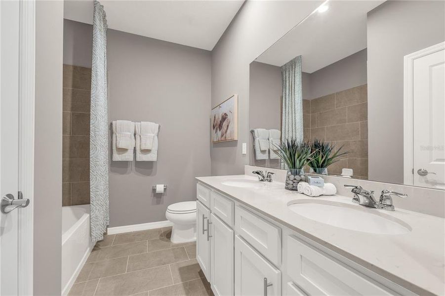 Furnished interior view inside a new home in Hidden Cove, Eustis (Image 12).