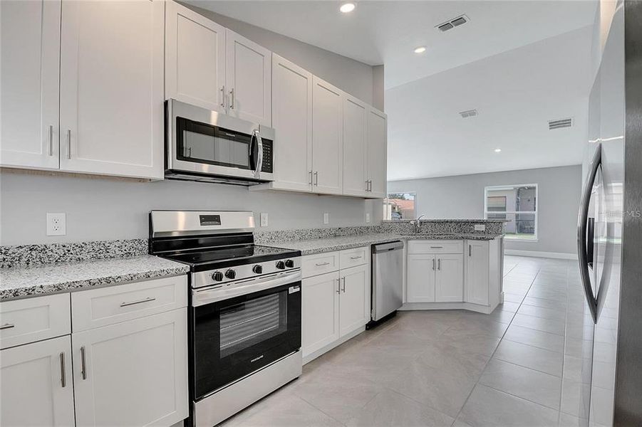 Furnished interior view inside a new home in , Kissimmee (Image 6).