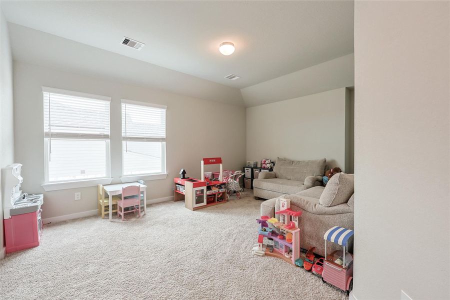 Furnished interior view inside a new home in Telge Ranch, Cypress (Image 35).