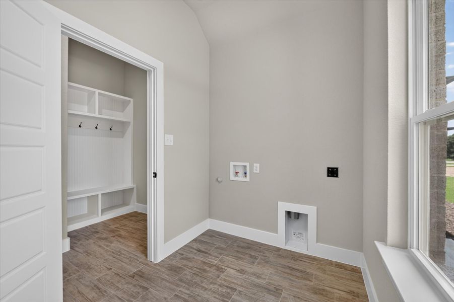 Spacious, unfurnished interior of a new home in Taylor Ranch, Springtown (Image 38).