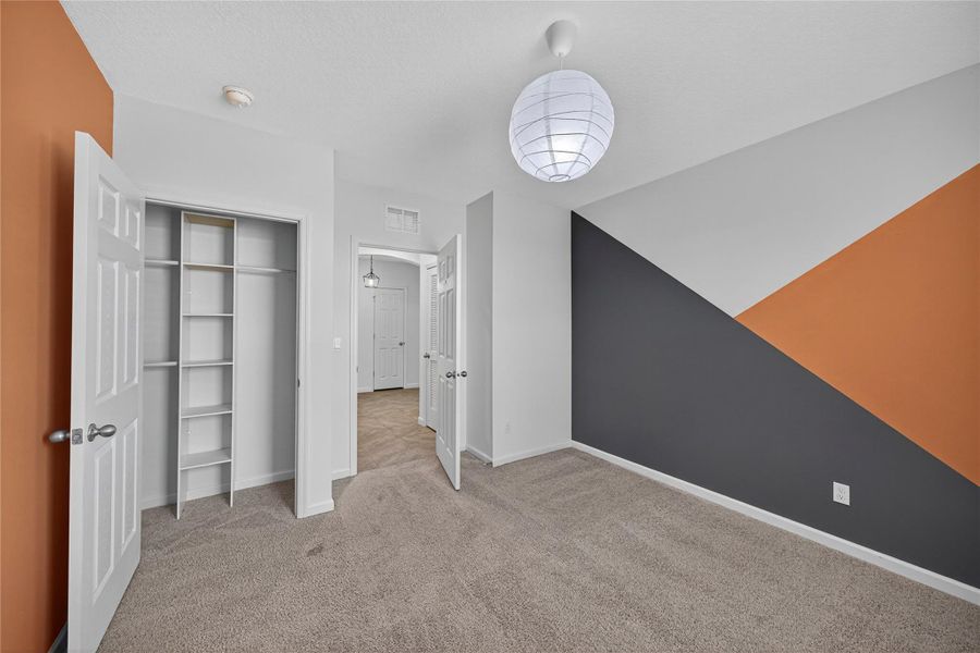 Image 33 of a home in . Image 33 of a home in .