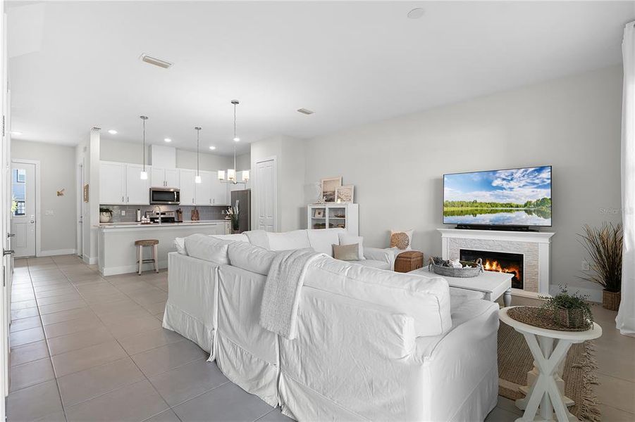 Kitchen / Living Room Combo Kitchen / Living Room Combo