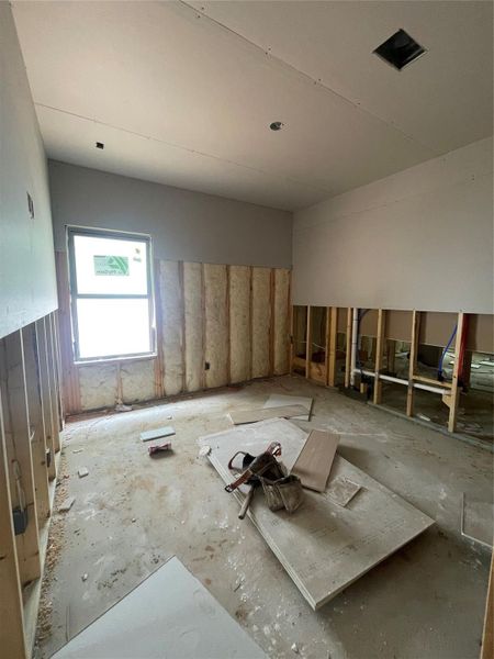 Secondary bedroom