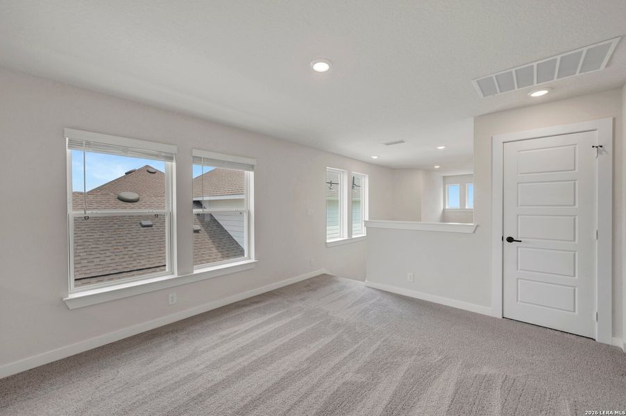 Spacious, unfurnished interior of a new home in Mayfair - Select Garden Series, New Braunfels (Image 11).