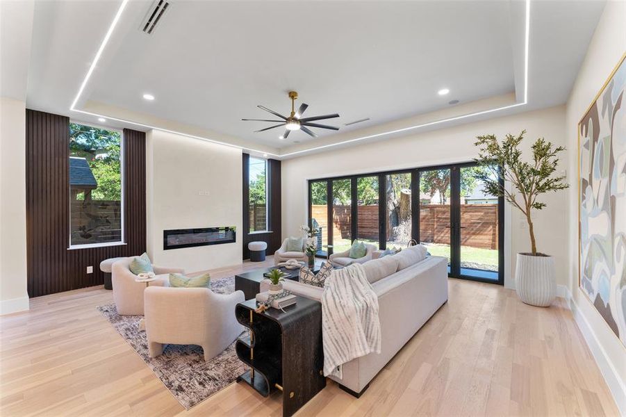 Furnished interior view inside a new home in , Dallas (Image 26). Furnished interior view inside a new home in , Dallas (Image 26).