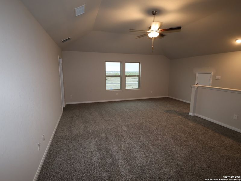 Spacious, unfurnished interior of a new home in Paloma Park, Converse (Image 34). Spacious, unfurnished interior of a new home in Paloma Park, Converse (Image 34).