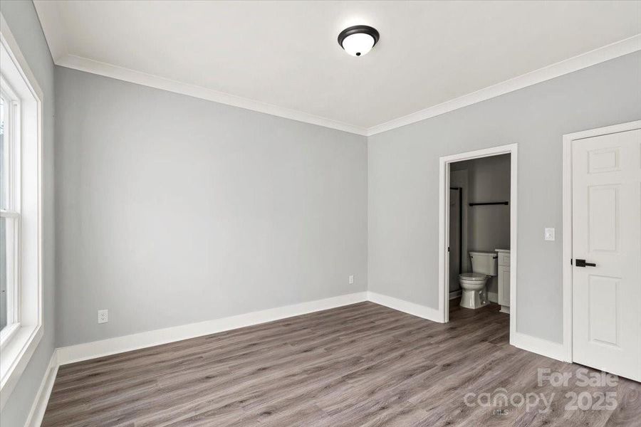 Spacious, unfurnished interior of a new home in , Salisbury (Image 16).
