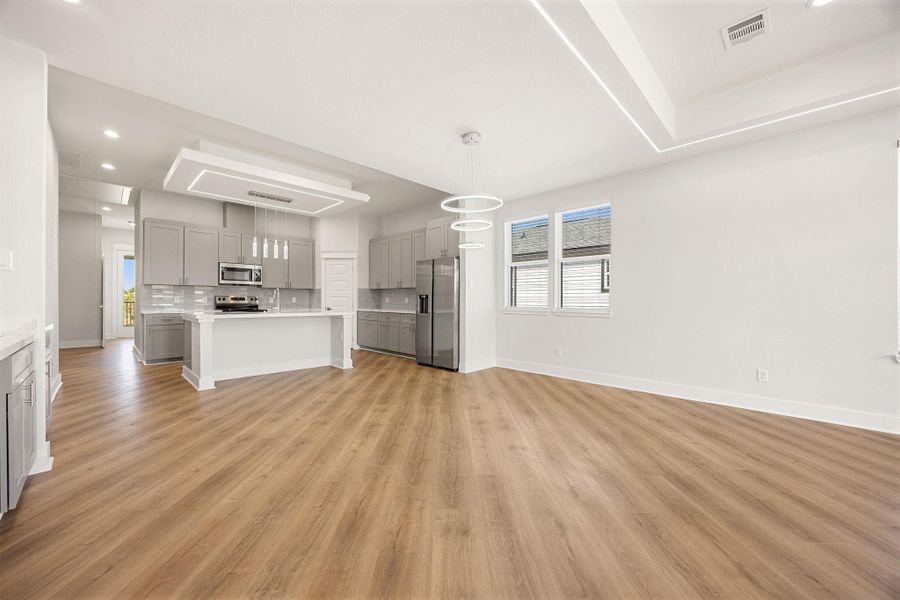 Spacious, unfurnished interior of a new home in , Cleveland (Image 32).