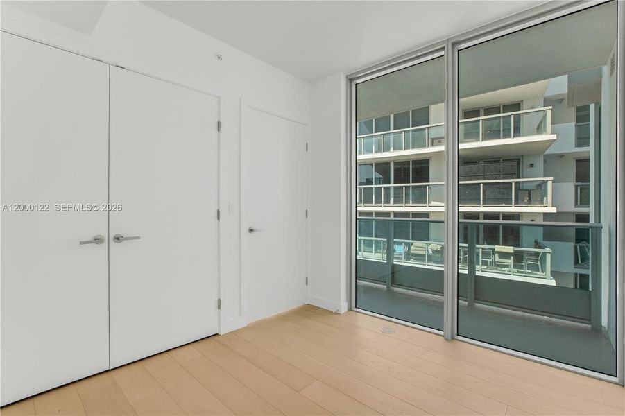 Image 84 of a home in .