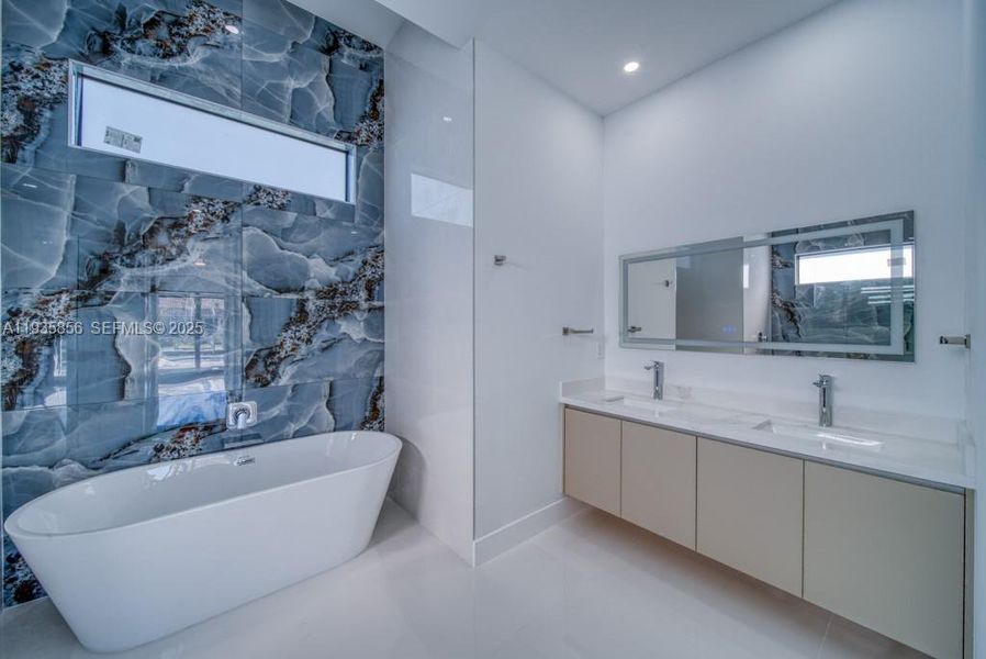 Furnished interior view inside a new home in , Cape Coral (Image 13).