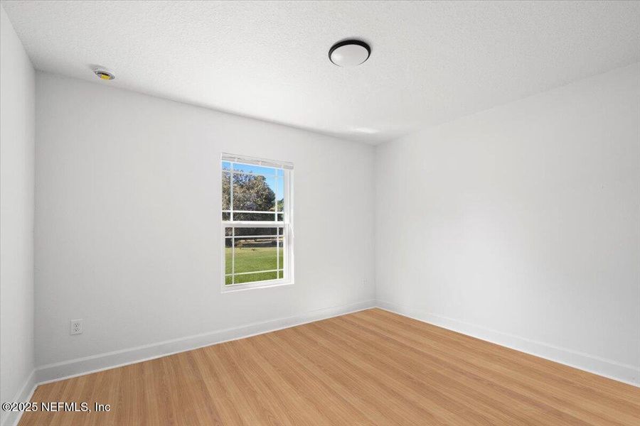 Spacious, unfurnished interior of a new home in , Keystone Heights (Image 10).