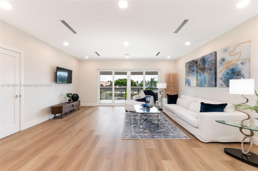 Furnished interior view inside a new home in , Lighthouse Point (Image 6).