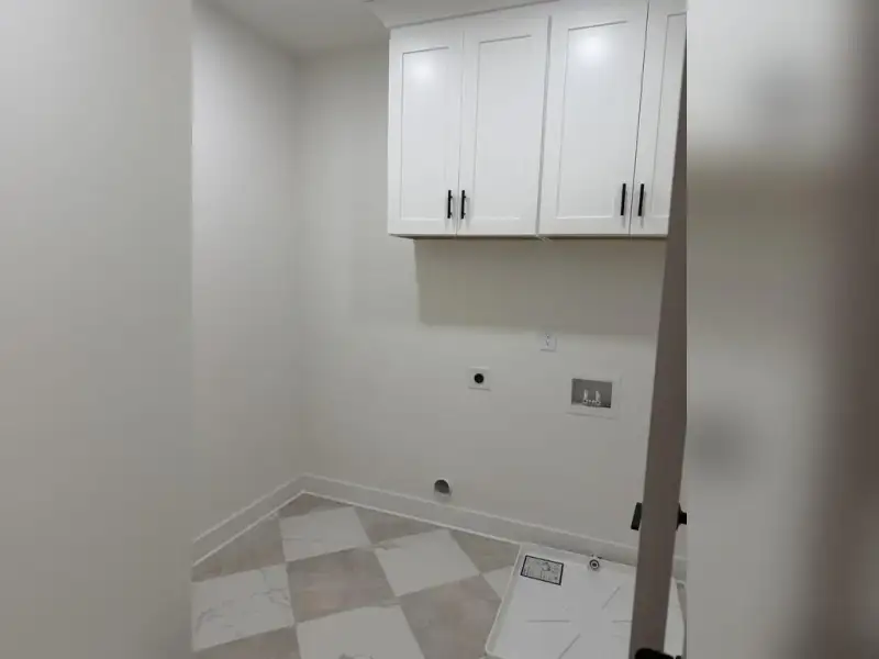 Spacious, unfurnished interior of a new home in , Hoschton (Image 22).