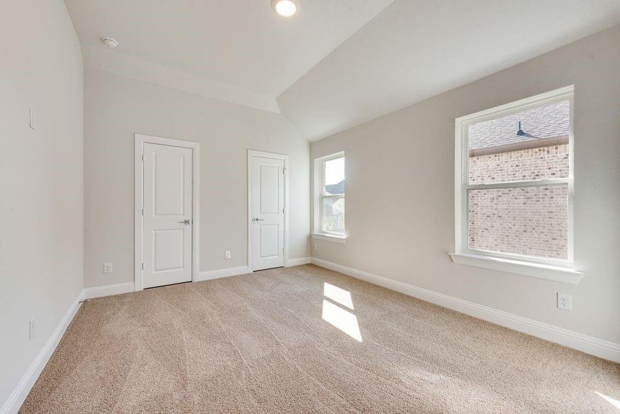 Spacious, unfurnished interior of a new home in South Pointe, Mansfield (Image 25).