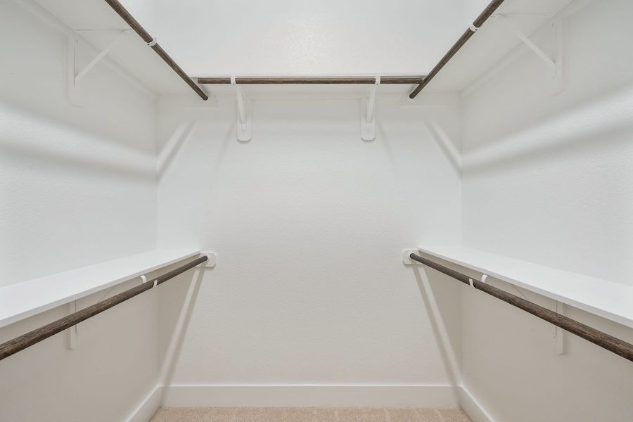 Spacious, unfurnished interior of a new home in Lariat, Liberty Hill (Image 35).