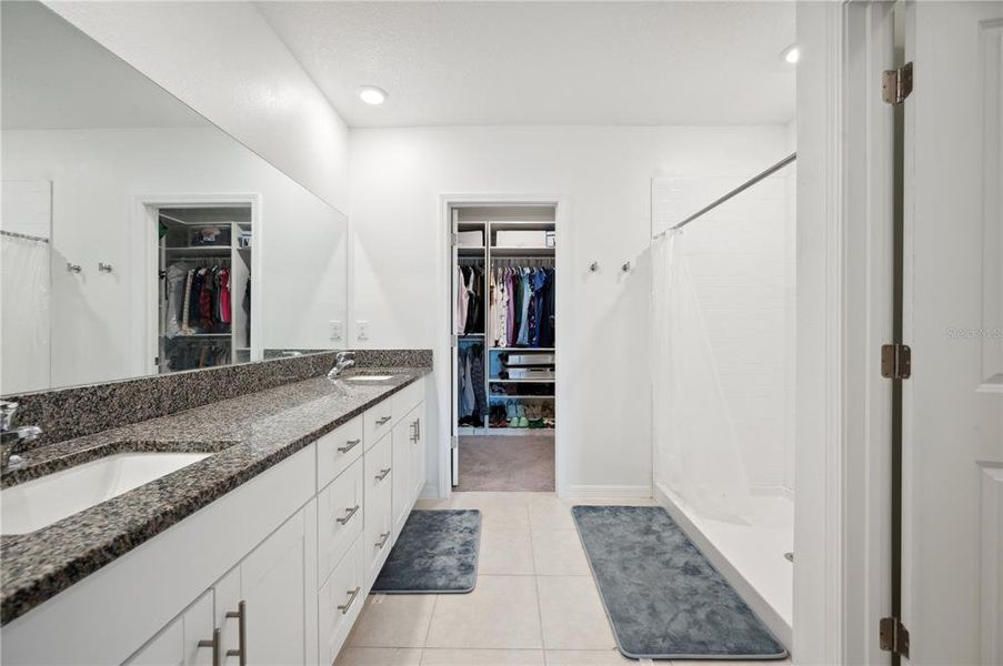 Image 40 of a home in .