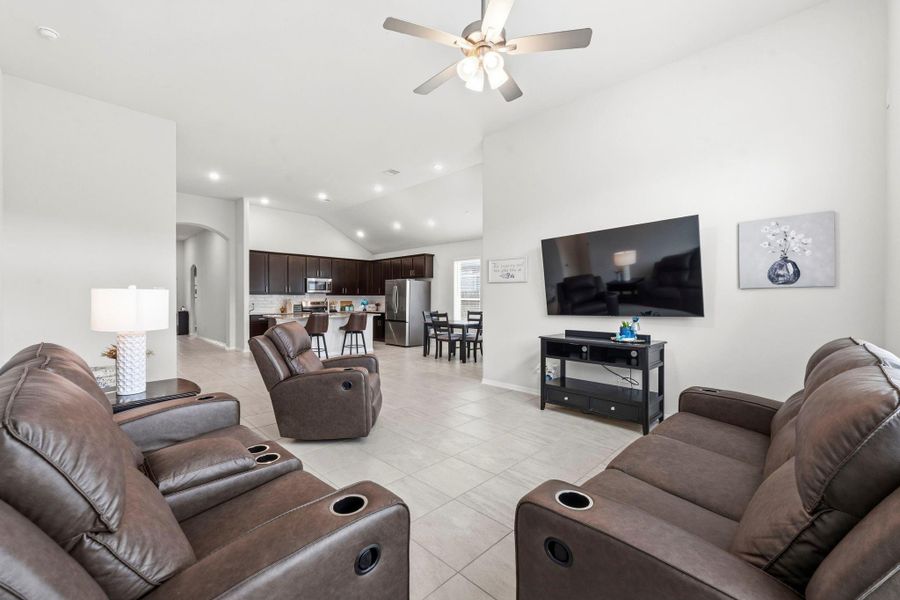 Spacious enough for movie nights, game days, and everything in between—comfort meets modern design here. Spacious enough for movie nights, game days, and everything in between—comfort meets modern design here.