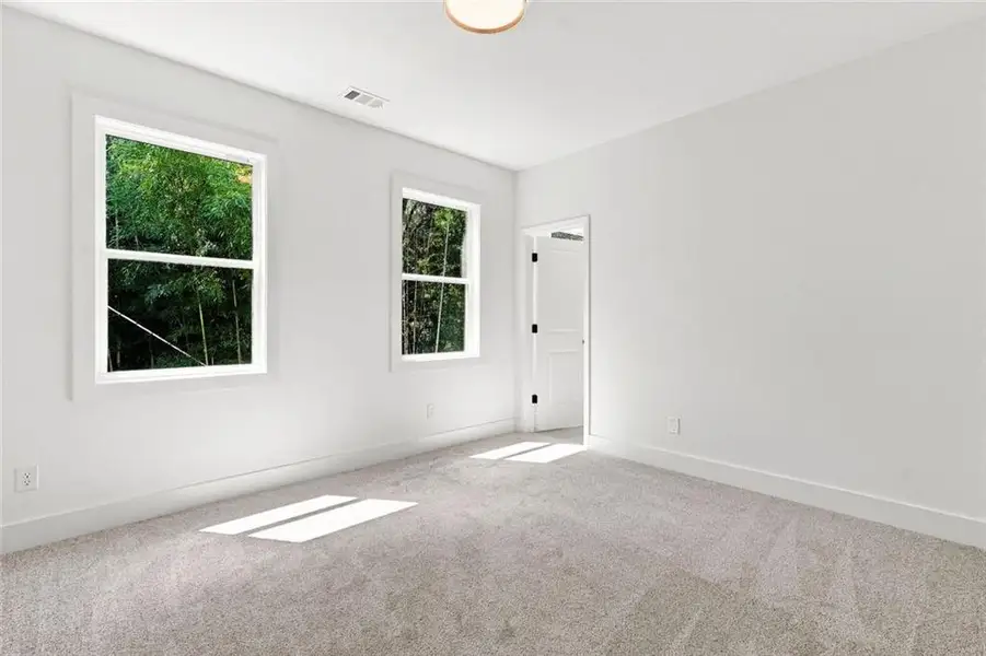 Spacious, unfurnished interior of a new home in , Marietta (Image 47).