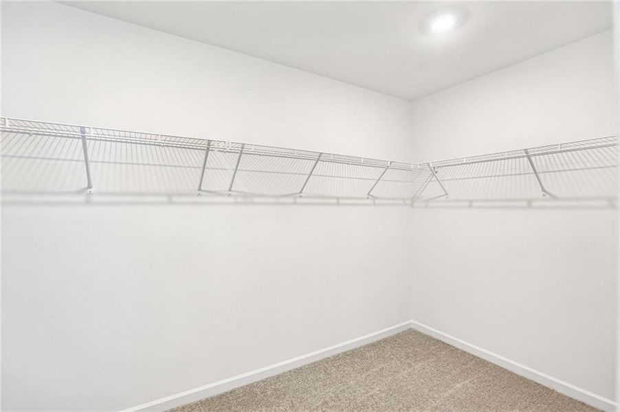 Spacious, unfurnished interior of a new home in Eastlyn Crossing, Flowery Branch (Image 14).