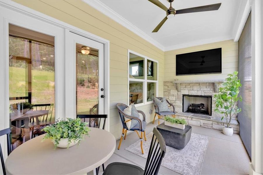 Exterior details and patio area of a home in , Villa Rica (Image 3).