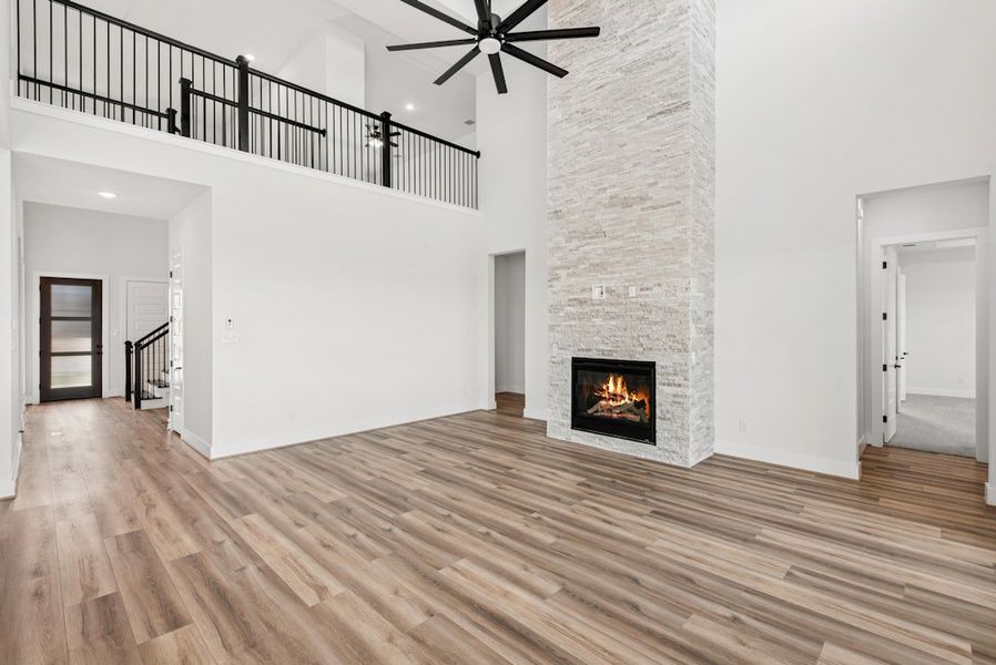 Spacious, unfurnished interior of a new home in Santa Rita Ranch, Liberty Hill (Image 12).