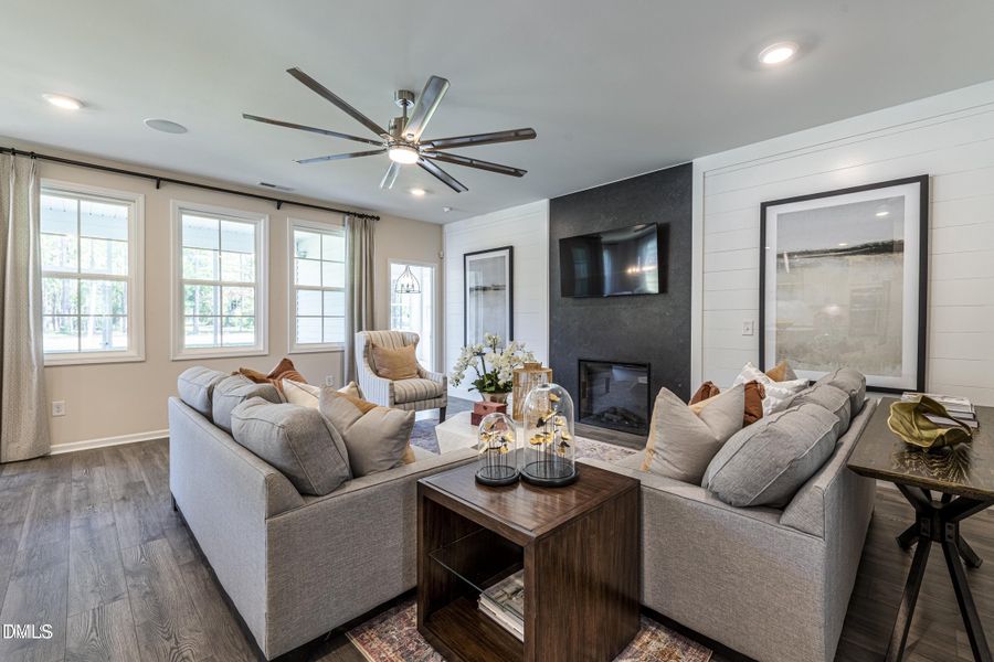 WinstonInteriorLivingRoom WinstonInteriorLivingRoom