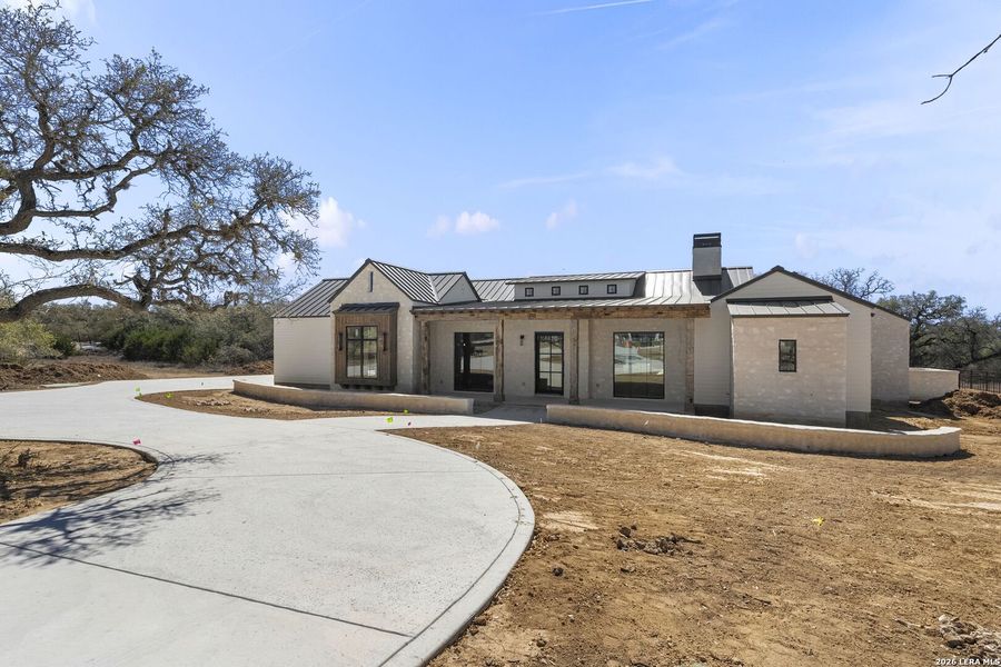 Image 28 of a home in .