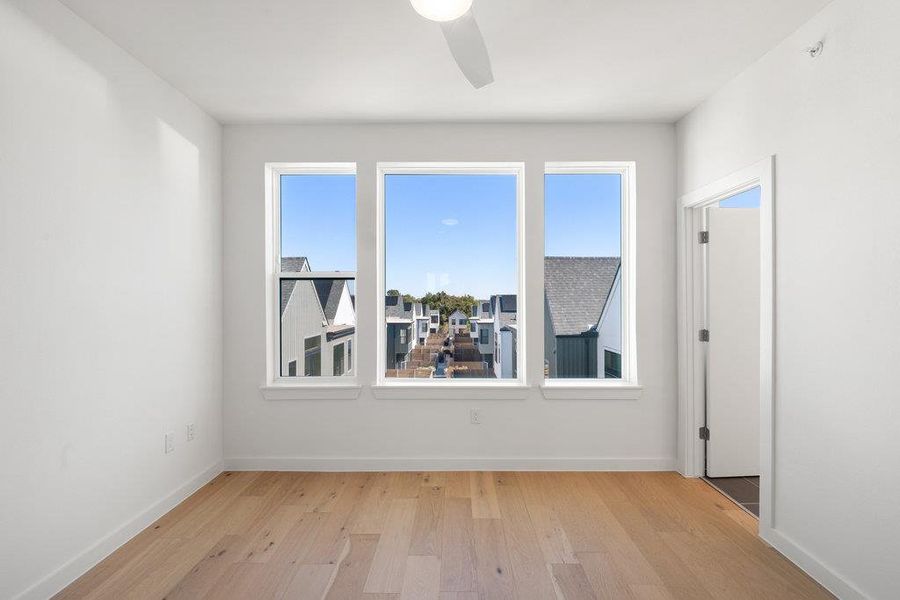 Images are for illustrative purposes only. Photos reflect a similar floor plan and are intended to convey the overall look and feel of the interiors.