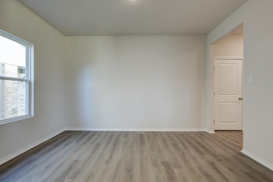 Representative unfurnished interior of a home built from the Placid by Ashton Woods in Meadows at Hennersby Hollow 40's, San Antonio (Image 9).