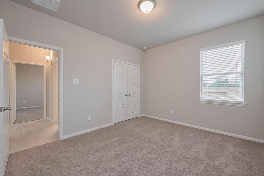 Spacious, unfurnished interior of a new home in River Ranch, Dayton (Image 11).