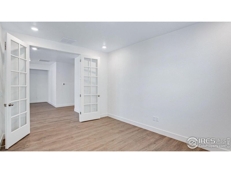 Spacious, unfurnished interior of a new home in Vantage, Berthoud (Image 24).