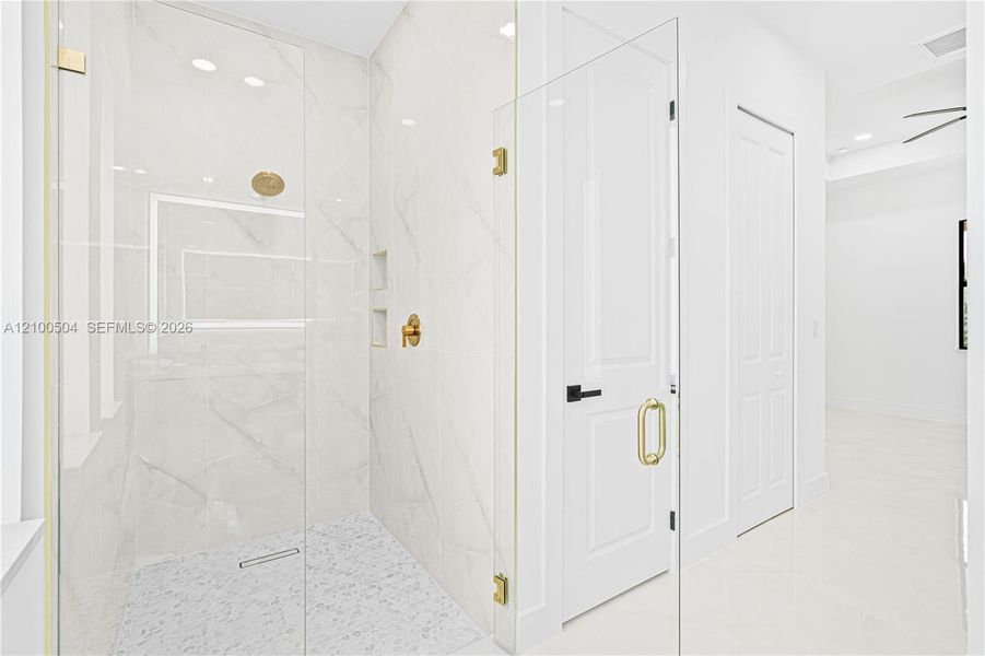 Spacious, unfurnished interior of a new home in , Lehigh Acres (Image 22). Spacious, unfurnished interior of a new home in , Lehigh Acres (Image 22).