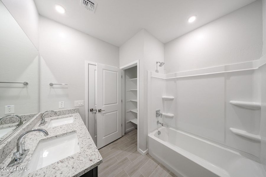 49_Willow_Lot-02_Carlsbad_New-Ranch_Styl