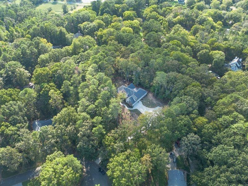 Image 60 of a home in .