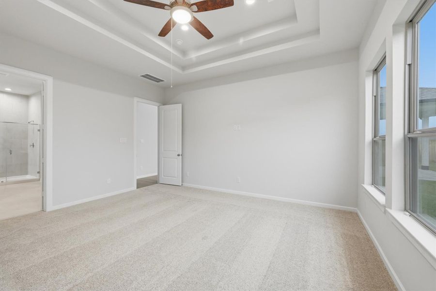 Spacious, unfurnished interior of a new home in Canterra Creek  60', Iowa Colony (Image 42).