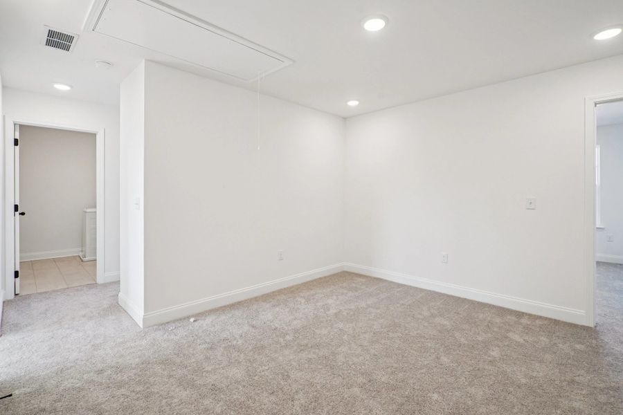 Spacious, unfurnished interior of a new home in Ascent at Arbor Ridge, La Vergne (Image 24). Spacious, unfurnished interior of a new home in Ascent at Arbor Ridge, La Vergne (Image 24).