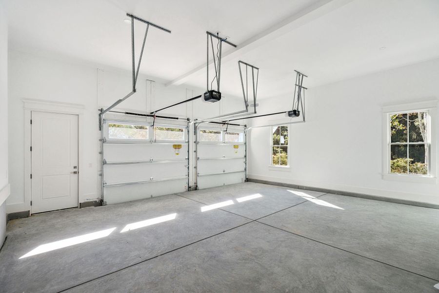 Spacious, unfurnished interior of a new home in , Johns Island (Image 73).