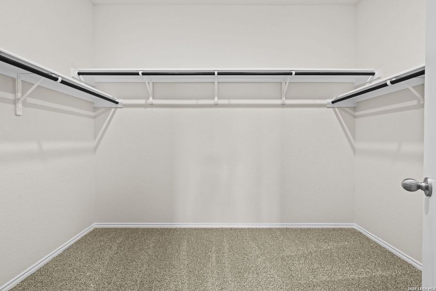 Spacious, unfurnished interior of a new home in Redbird Ranch, San Antonio (Image 14).