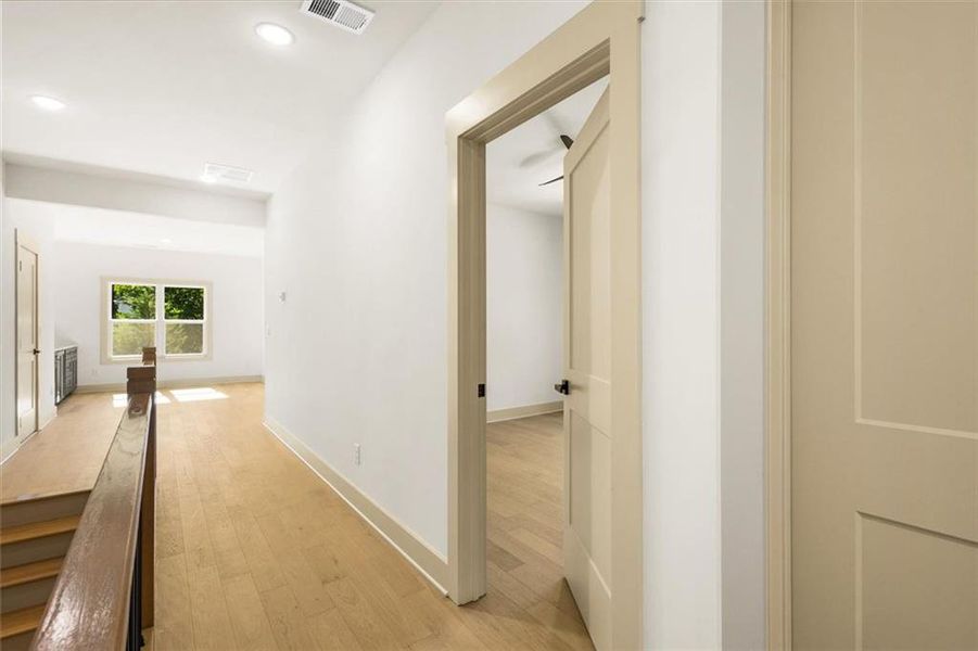 Spacious, unfurnished interior of a new home in , Hull (Image 79).