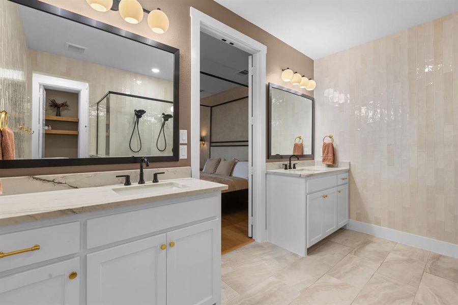 Furnished interior view inside a new home in , Frisco (Image 29).