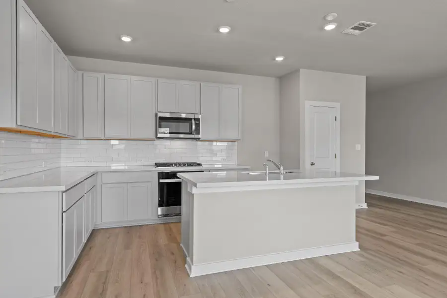 Center Island in Kitchen Center Island in Kitchen