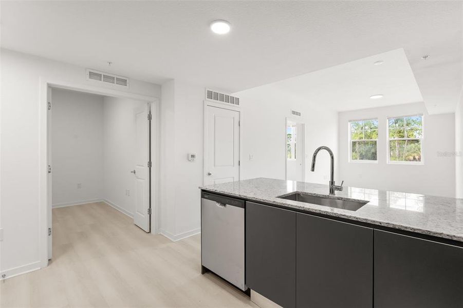 Furnished interior view inside a new home in , Orlando (Image 10).