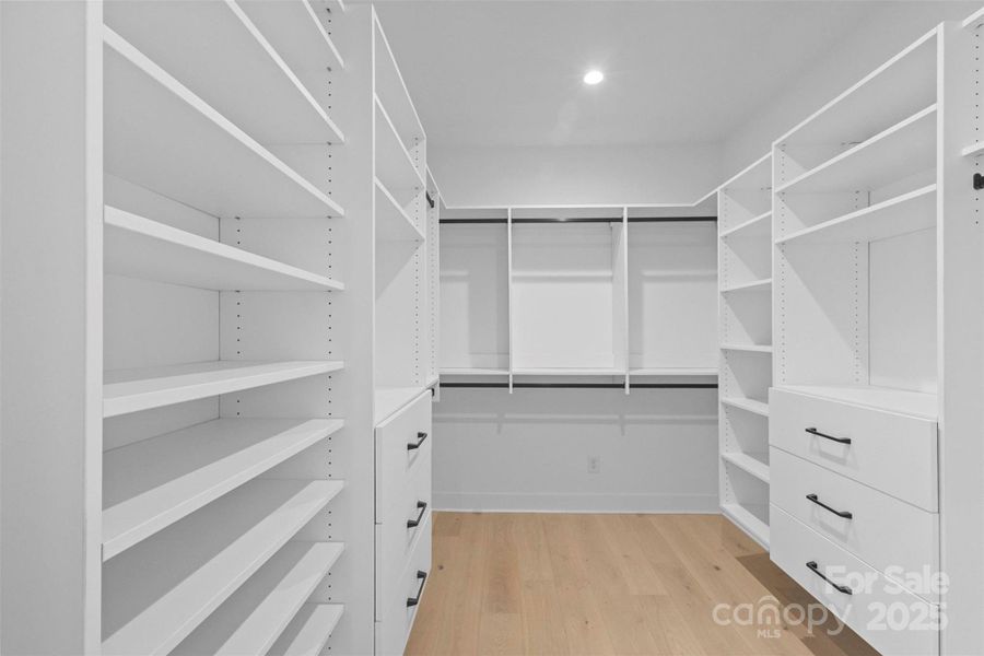 Image 31 of a home in .