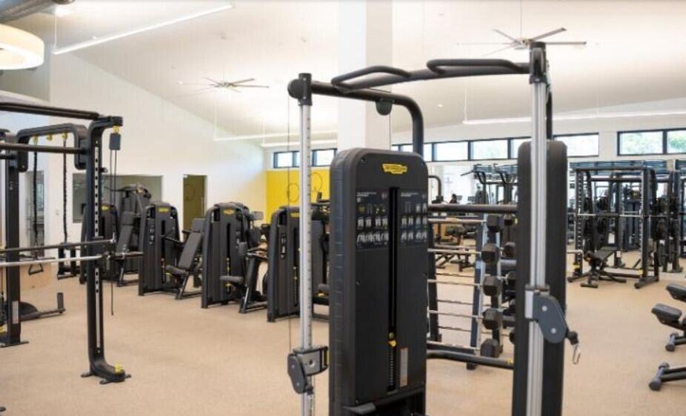 FITNESS ROOM FITNESS ROOM