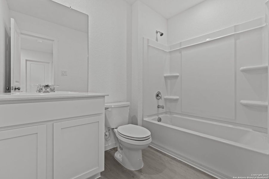 Furnished interior view inside a new home in Lodi Grove, Floresville (Image 8). Furnished interior view inside a new home in Lodi Grove, Floresville (Image 8).