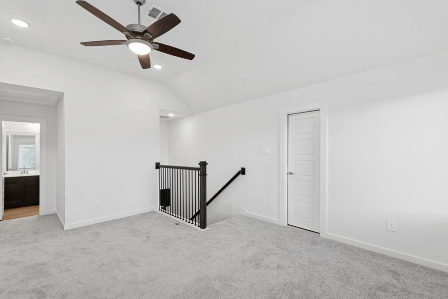 Spacious, unfurnished interior of a new home in Pinewood at Grand Texas, New Caney (Image 10).