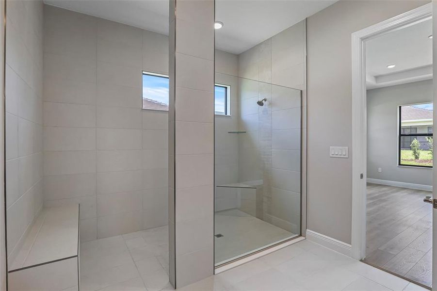 Image 65 of a home in Cresswind Lakewood Ranch.