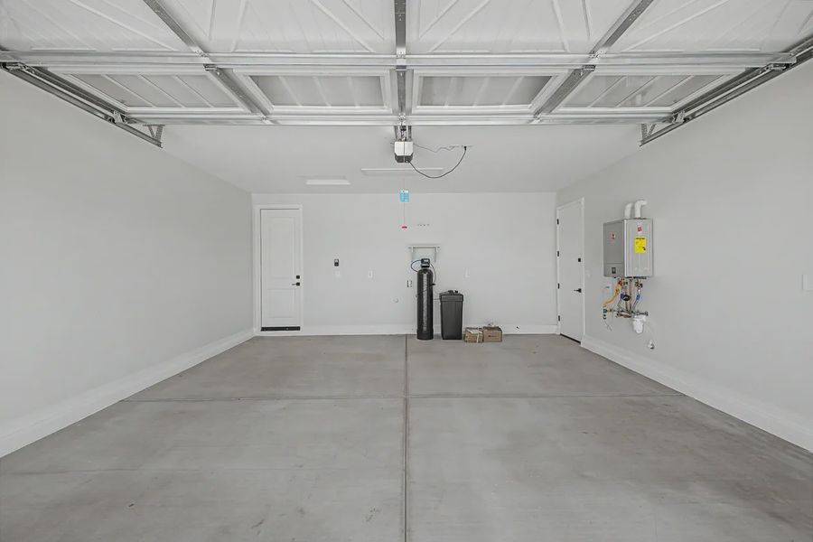 Spacious, unfurnished interior of a new home in Avanti at Granite Vista, Waddell (Image 34).