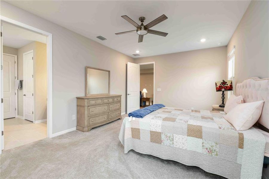 Furnished interior view inside a new home in , Lakewood Ranch (Image 10).